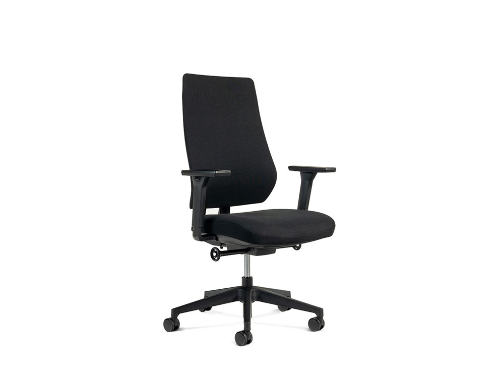 CADEIRA DE DIRECAO ROCADA BRACOS REGULAVEIS BASE POLIMERO ENCOSTO E ASSENTO TECIDO ANTI FOGO PRETO 610X680X1075 MM