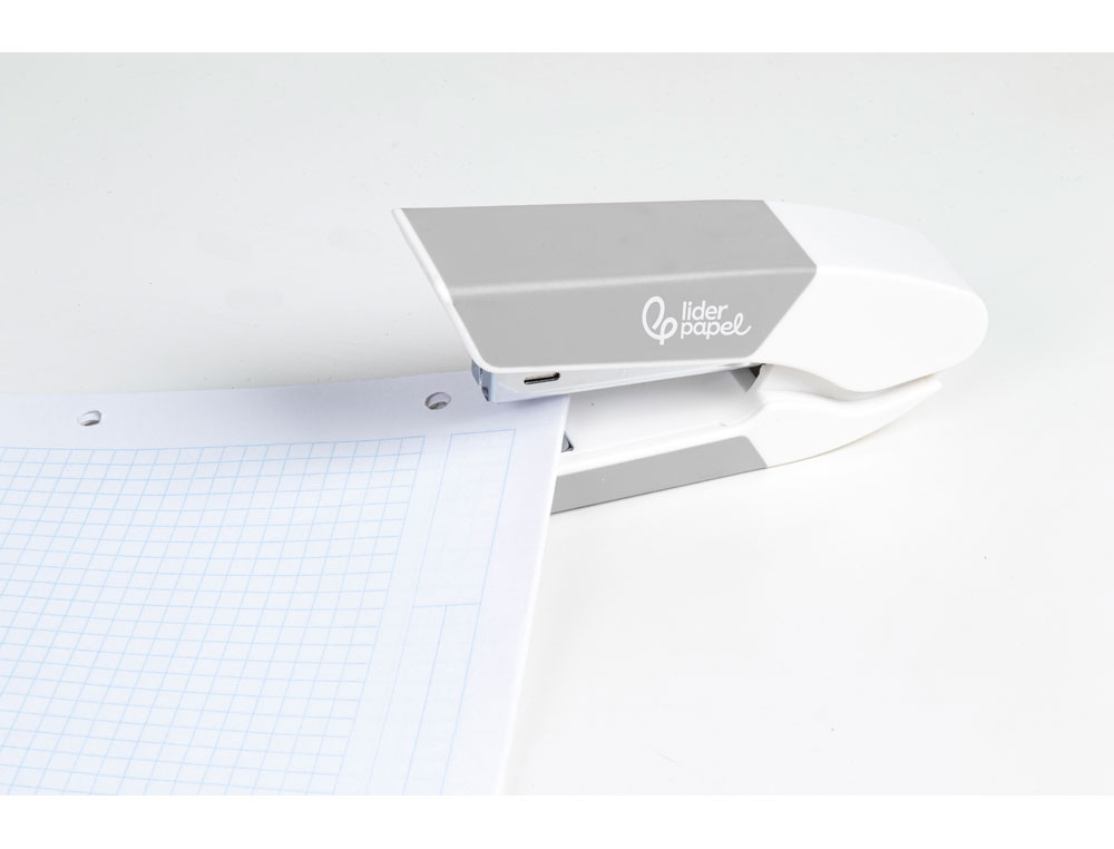 AGRAFADOR LIDERPAPEL COM OFERTA DE SACA AGRAFES E CAIXA DE 1000 AGRAFES 22/6 24/6 CAPACIDADE 20F COR CINZA