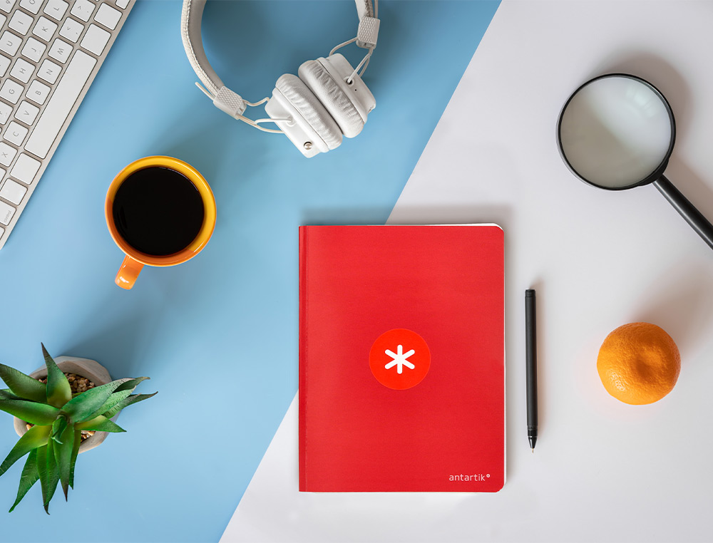 CADERNO COSIDO ANTARTIK A5+ PLUS 48 F 90 GR LISO SEM MARGEM 6 CORES SORTIDAS