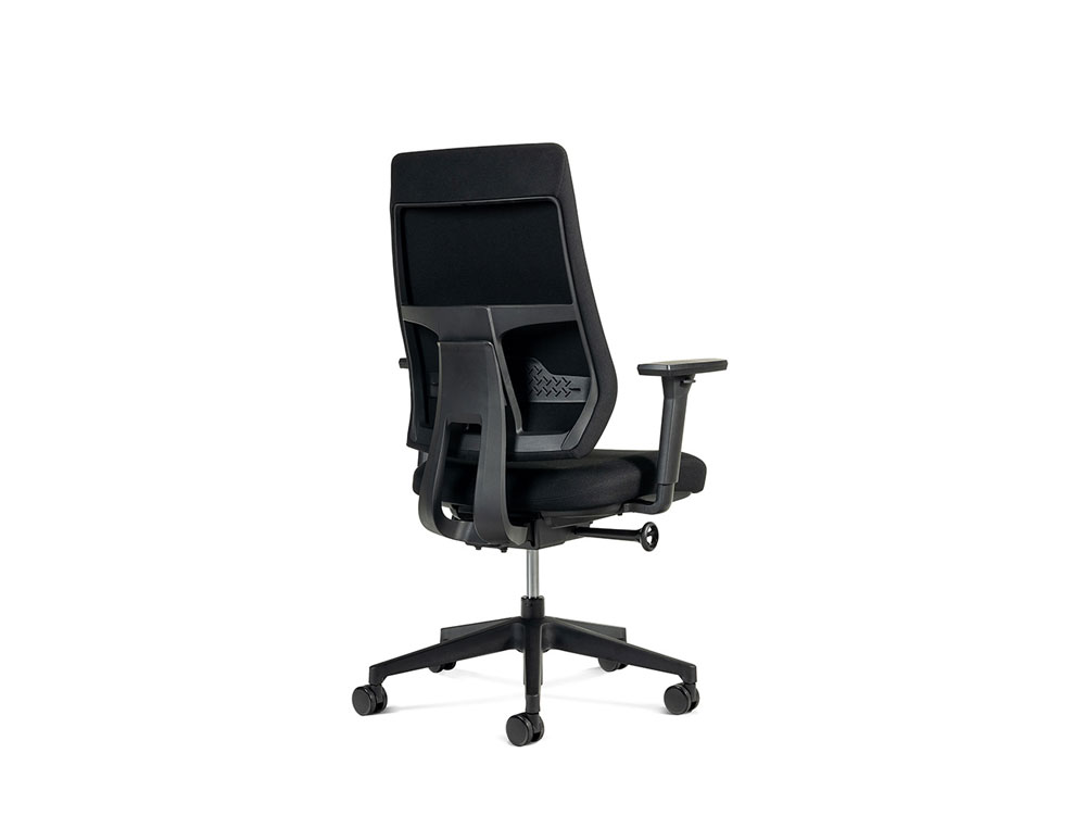 CADEIRA DE DIRECAO ROCADA BRACOS REGULAVEIS BASE POLIMERO ENCOSTO E ASSENTO TECIDO ANTI FOGO PRETO 610X680X1075 MM