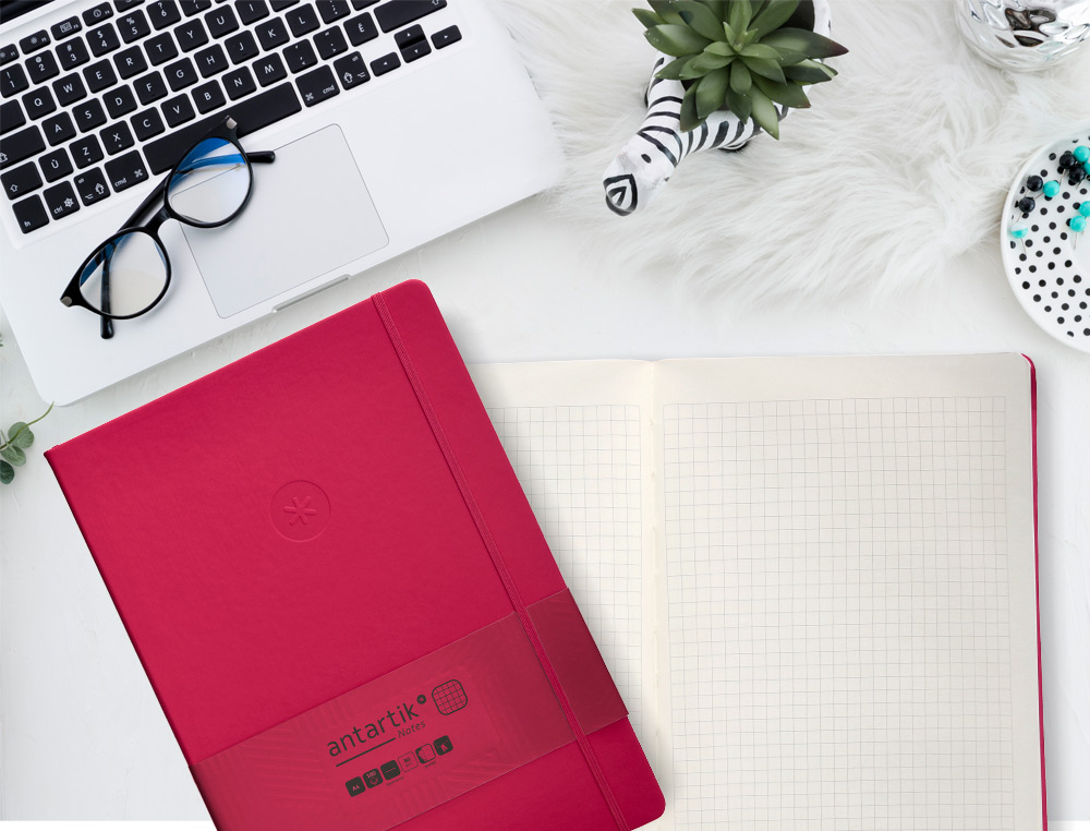 CADERNO COM ELASTICO ANTARTIK NOTES CAPA DURA A4 QUADRICULADO FUCSIA 100 FOLHAS 80 GR FSC