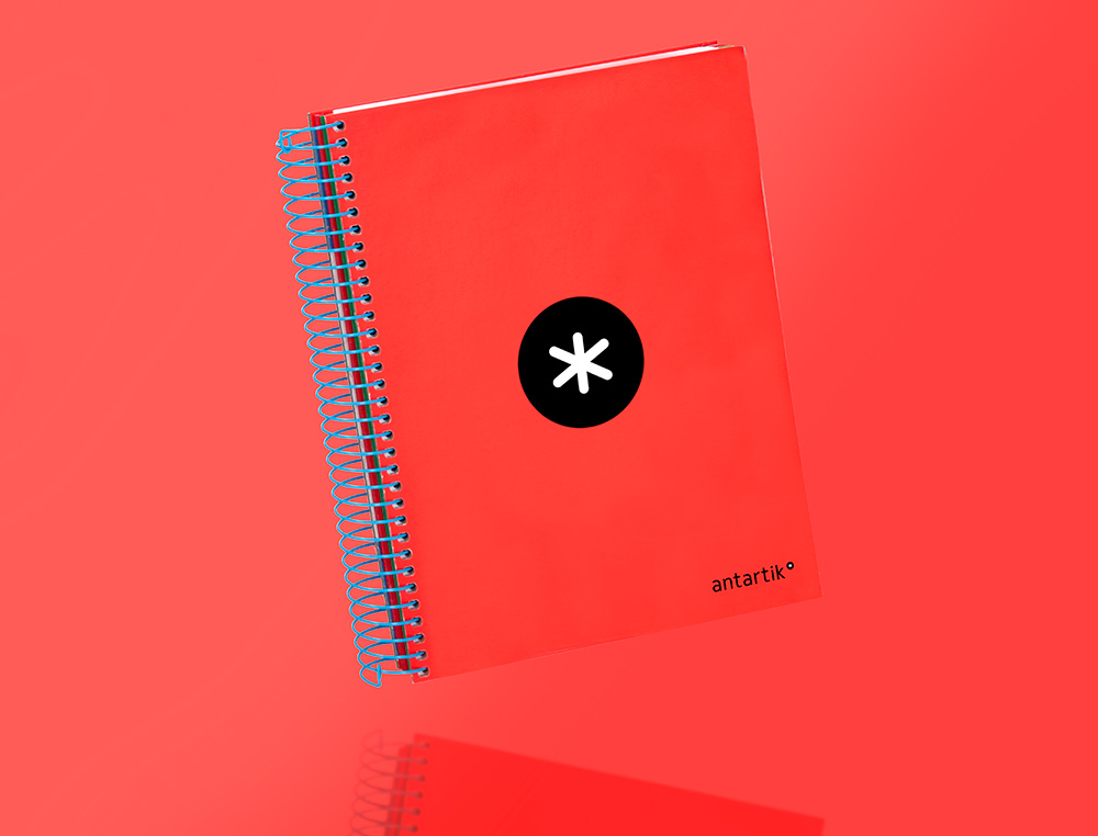 CADERNO ESPIRAL DIN A5 ANTARTIK CAPA FORRADA 120 F 90 GR QUADRICULA 5 MM 5 BANDAS 6 FUROS CORES SORTIDAS